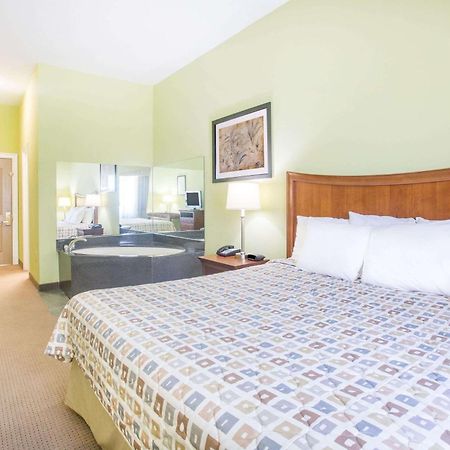 Days Inn & Suites By Wyndham Swainsboro Kültér fotó